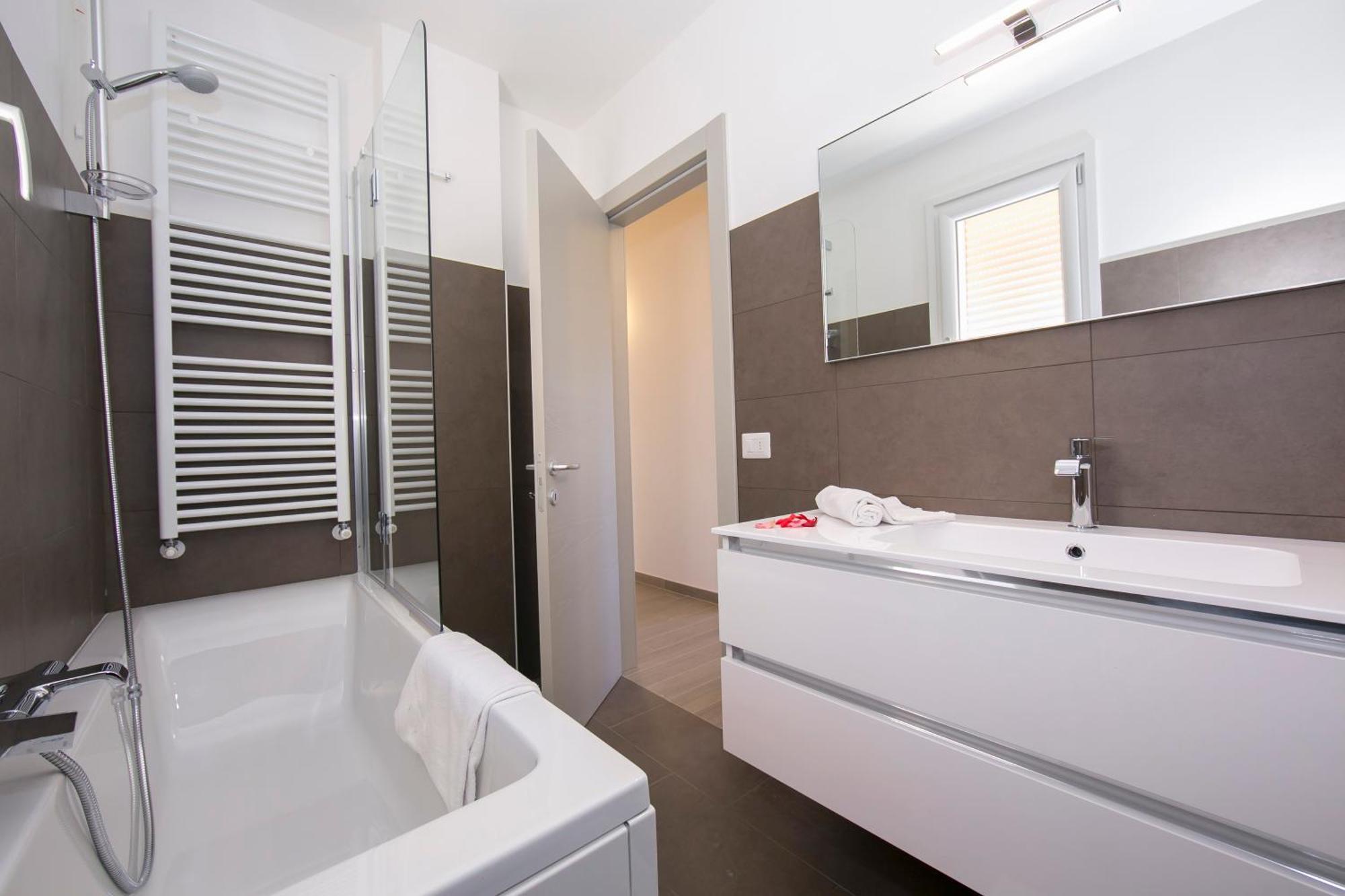 Paradiso Di Menaggio Penthouse Exterior photo